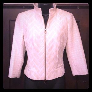 Ted Baker Cream Tailored Style Crop Blazer Size 4